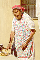 New Mexico: Acoma Pueblo potter